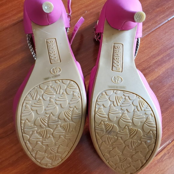 Bamboo peep toe heel - Picture 3 of 3